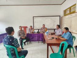 Menjelang Pilkada: Bhabinkamtibmas Desa Pasir Jaya Sambangi Tokoh Agama untuk Memperkuat Sinergi Masyarakat