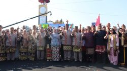 Pawai Budaya di Tugu Adipura: Generasi Muda Diajak Cinta Budaya Lokal