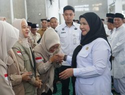Pemkot Bandar Lampung Resmi Lepas Ratusan Jamaah Calon Haji Di Masjid Agung Al-Furqon