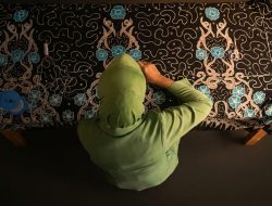 Kain Tapis Naik Kelas: Perpaduan Batik dan Sulam Bernilai Filosofi Tinggi
